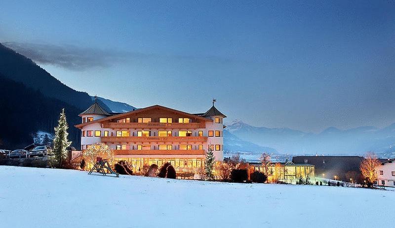 Hotel Magdalena Im Zillertal - Urlaub Mit Hund Ried im Zillertal Exterior photo