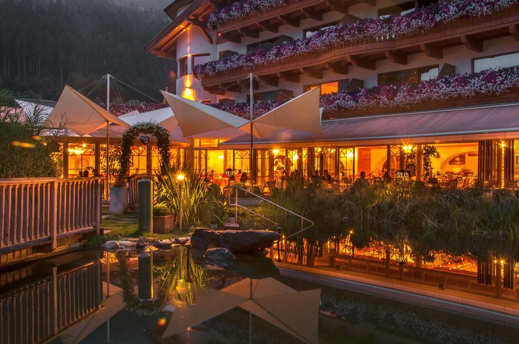 Hotel Magdalena Im Zillertal - Urlaub Mit Hund Ried im Zillertal Exterior photo